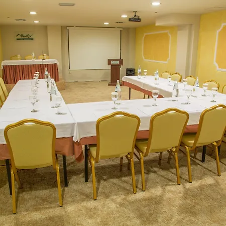 Domotel Neve Mountain Hotel 4*